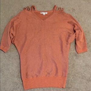 Sparkle light orange/pink top